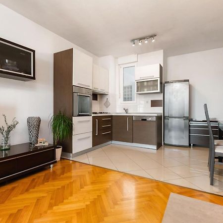 City Vibe & Free Garage Split Bagian luar foto